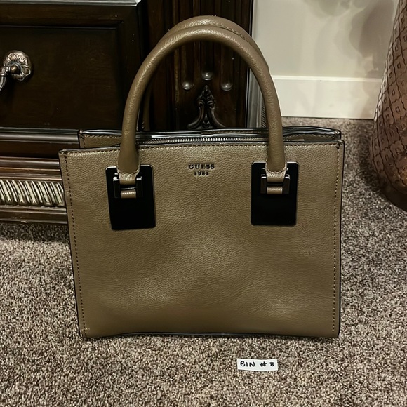 2/$20 Faux leather Guess purse. - Picture 1 of 5